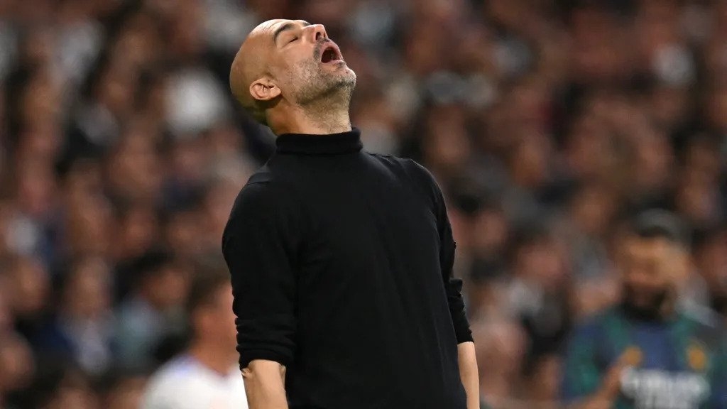 Guardiola hối thúc cầu thủ Man City quên đi thất bại để tập trung bảo vệ ngôi vương Premier League