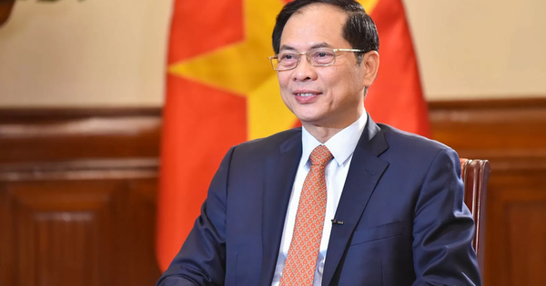 Phó Thủ tướng, Bộ trưởng Ngoại giao Bùi Thanh Sơn trả lời phỏng vấn báo chí Nga nhân chuyến công tác của Tổng Bí thư Tô Lâm