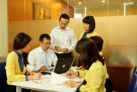 Công ty tài chính - vượt vũ môn hay bị thôn tính?