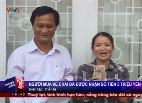 [VIDEO] Chiều 2/6, chị "ve chai" đã nhận lại toàn bộ 5 triệu yên