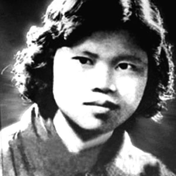 nguoi anh hung trong mat dong nghiep