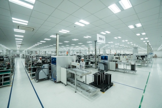 vinsmart hop tac voi fujitsu va qualcomm phat trien dien thoai thong minh 5g