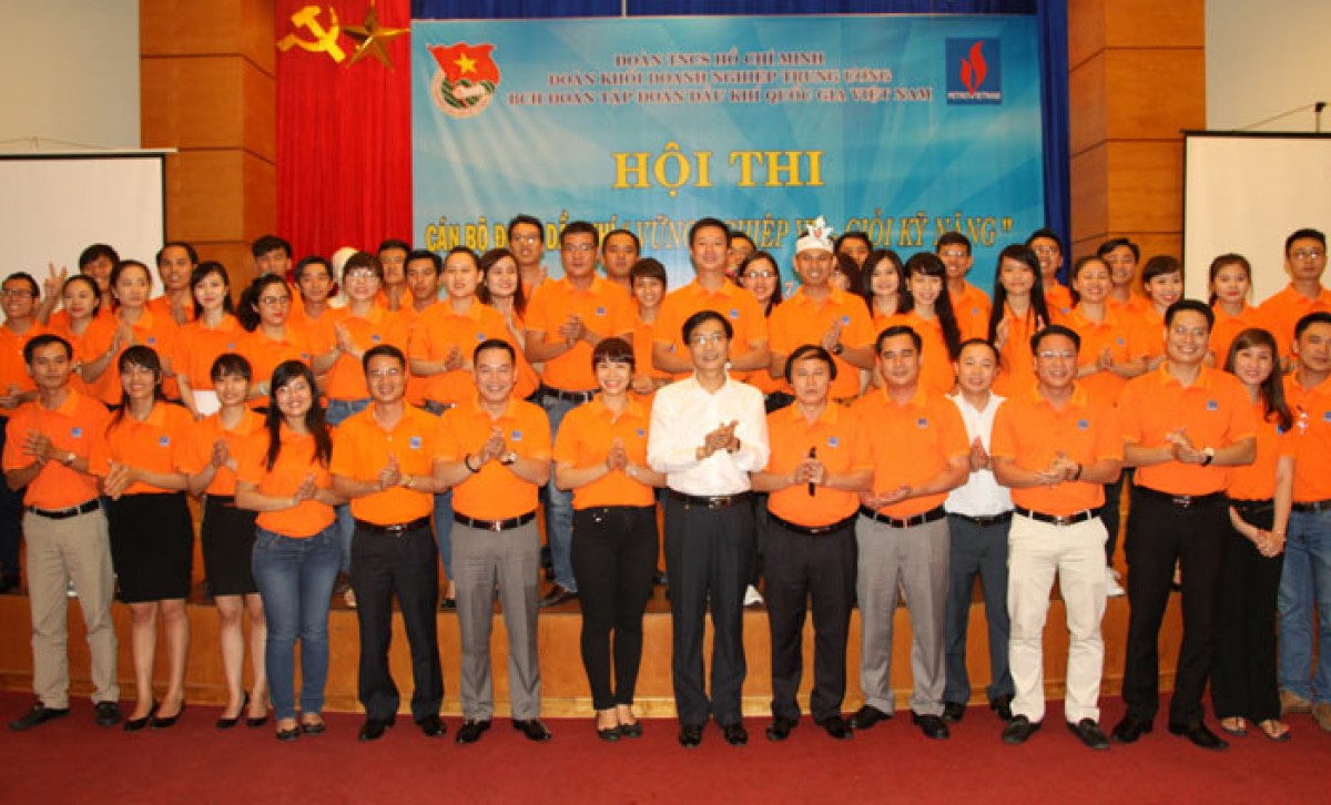 Sơ kết giữa nhiệm kỳ thực hiện nghị quyết ĐHĐB Đoàn Tập đoàn Khóa I, nhiệm kỳ 2012-2017 Sơ kết giữa nhiệm kỳ thực hiện nghị quyết ĐHĐB Đoàn Tập đoàn Khóa I, nhiệm kỳ 2012-2017
