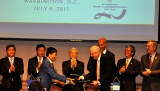Petrovietnam ký thỏa thuận hợp tác với Murphy Oil Hoa Kỳ