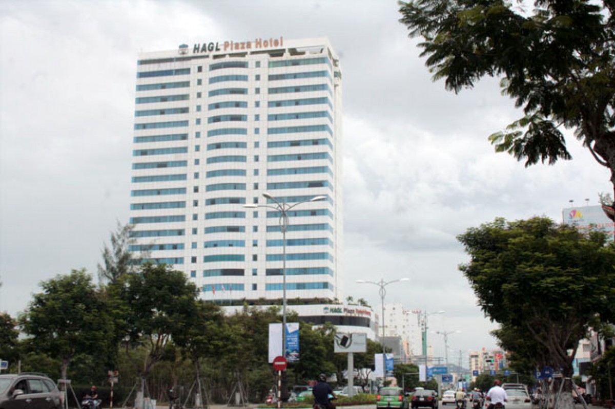 Đà Nẵng: Thang máy rơi tự do, 10 người bị thương