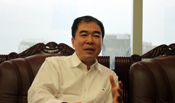 nguoi linh gan bo voi nganh dau khi
