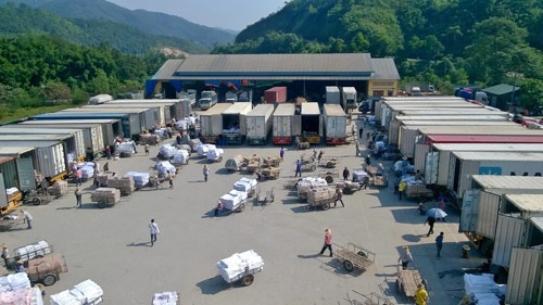 hai-quan-thue-van-lam-kho-doanh-nghiep