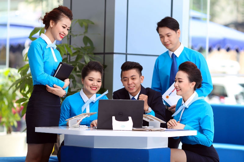 vietbank tuyen dung nhan su de mo rong mang luoi