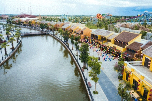 ky ao man trinh dien thuong cang than tien tai vinpearl land nam hoi an