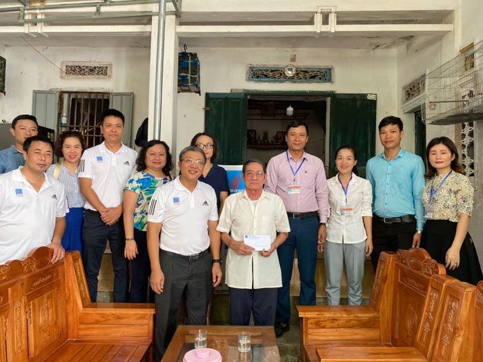 pvndb tri an cac gia dinh thuong binh liet sy