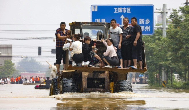 Người dân khốn khổ trong thảm cảnh mưa lũ ở Trung Quốc
