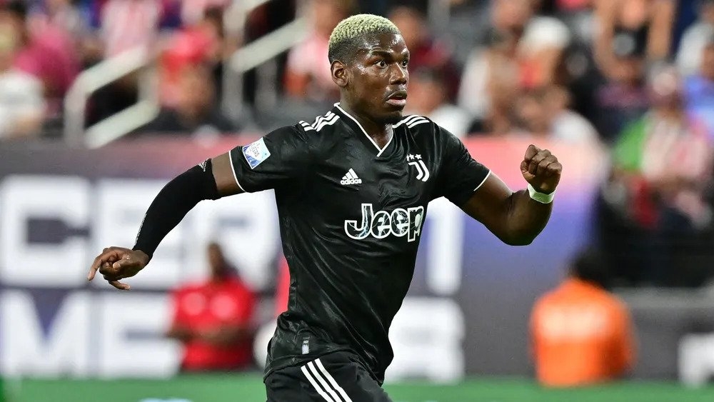 Paul Pogba gặp vận đen khi vừa mới tới Juventus