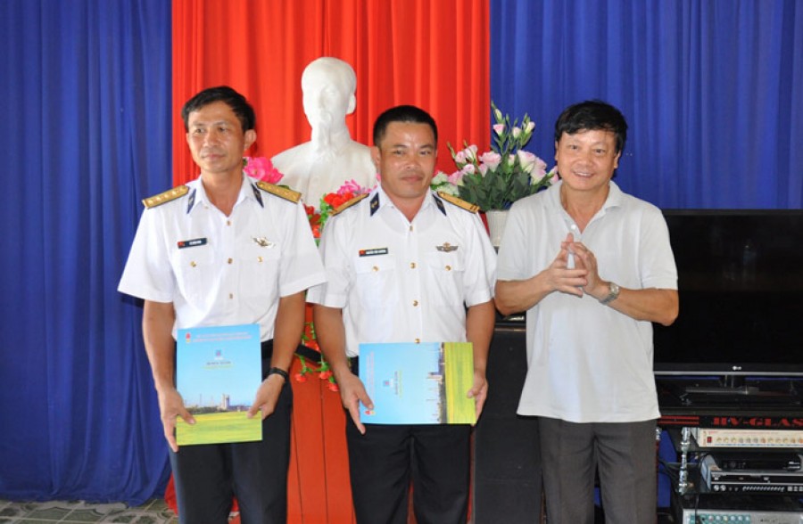 VPA và BSR thực hiện an sinh xã hội tại đảo Lý Sơn