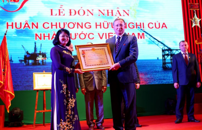 vietsovpetro la bieu tuong cua moi quan he toan dien viet nam lien bang nga