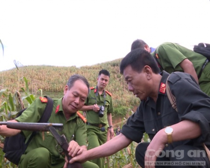 dau sung nay lua giua luc luong dac nhiem va toi pham ma tuy thu 20 banh heroin