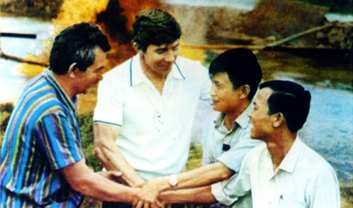 nho mai ngay lich su ay