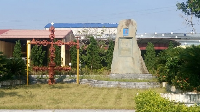 nho mai ngay lich su ay