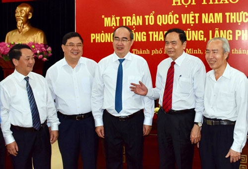 nguyen chu tich mttq tham nhung an minh trong he thong chinh tri