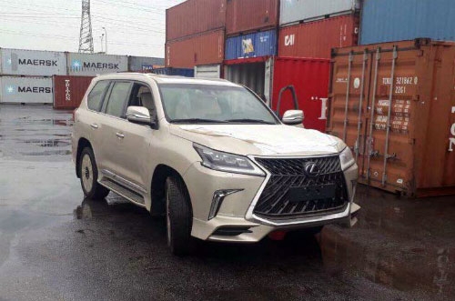 lexus lx570 ban 4 cho gia gan 11 ty dau tien ve viet nam