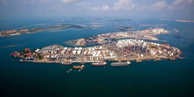 Shell lắp đặt tấm pin mặt trời để cung cấp điện nhà máy lọc dầu tại Singapore shell lap dat tam pin mat troi de cung cap dien nha may loc dau tai singapore