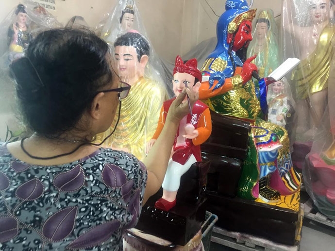 xom lam tuong phat 100 tuoi