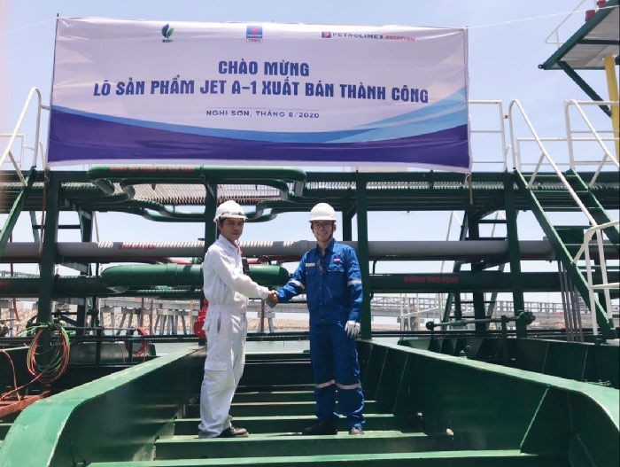 pvndb xuat ban lo san pham jet a 1 dau tien cua nmlhd nghi son tai thi truong noi dia