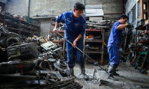 Đẩy mạnh sản xuất cuối năm