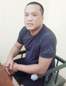 Đoạn hội thoại với kẻ chuyên rình phụ nữ cặp bồ đi nhà nghỉ