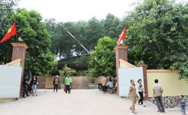 Cận cảnh "mát-xa chữa bách bệnh" của "cô" Phú Thái Nguyên can canh mat xa chua bach benh cua co phu thai nguyen