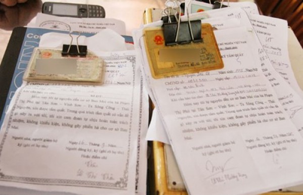 Cận cảnh "mát-xa chữa bách bệnh" của "cô" Phú Thái Nguyên can canh mat xa chua bach benh cua co phu thai nguyen