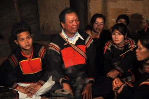 Mai ngày còn được mấy người 'kể Khan'!