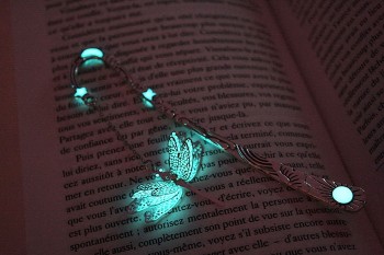 [Chùm ảnh] Bộ sưu tập thanh đánh dấu sách đẹp như đồ trang sức của Manon Richard