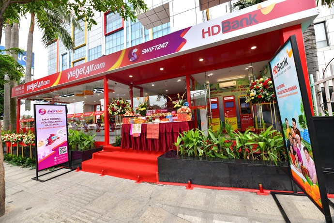 vietjet khai truong phong ve moi cung to hop dich vu toan dien cho khach hang
