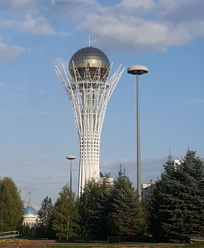 thu do astana chu nha cua su kien dien dan cac nha van chau a lan thu nhat