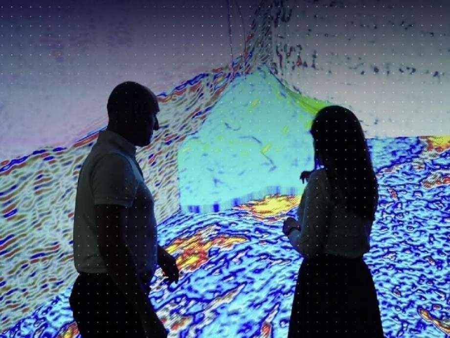 schlumberger chevron va microsoft ra mat nen tang tri tue nhan tao moi cho cac mo dau khi