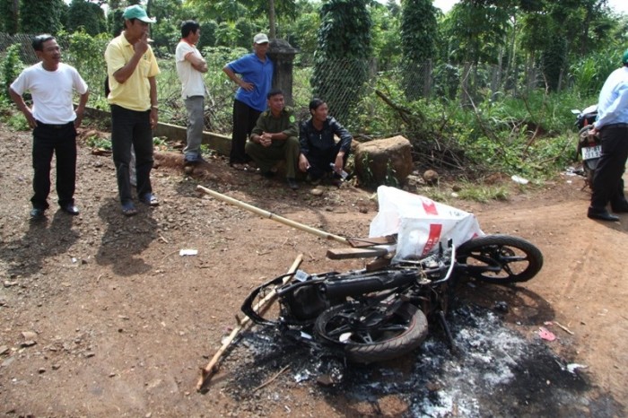 hai thanh nien trom cho bi da nh tu vong