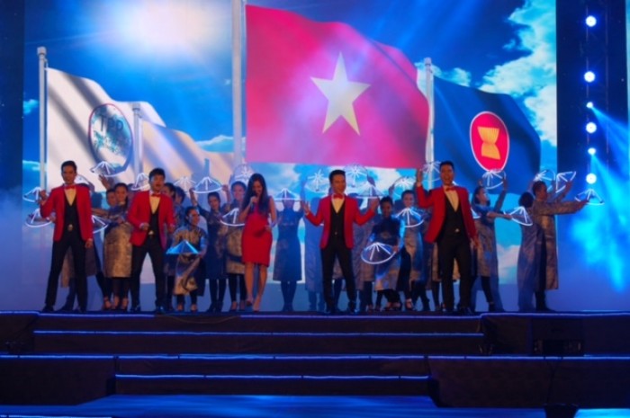 number one lam tu thien nhan ky niem 21 nam thanh lap