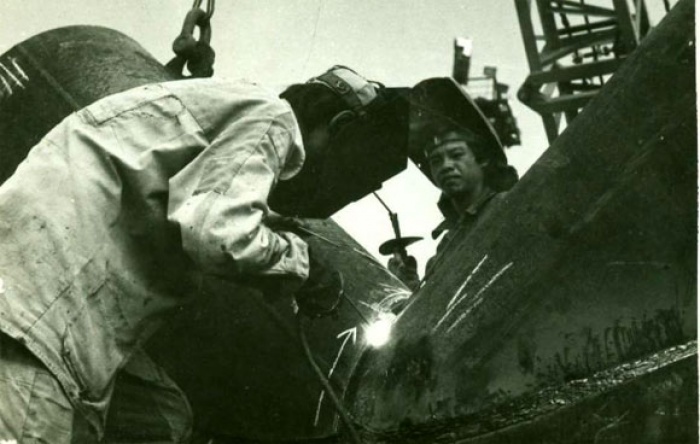 ngay dau lam chan de gian khoan