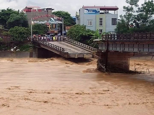 thien tai ngay cang khoc liet