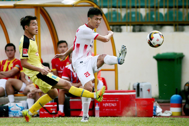 thang luan luu ha noi b nam dinh tru hang v league thanh cong