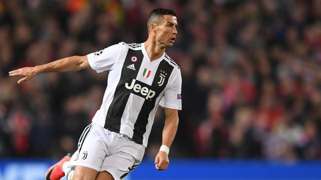 cronaldo se trut con thinh no len ti hon