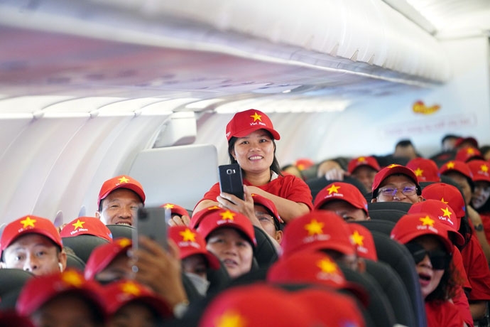 tau bay vietjet bat dau hanh trinh toi yeu to quoc toi