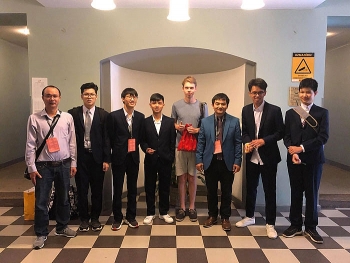 Không cao thủ tiếng Anh, vẫn đạt học bổng “khủng” nhờ ý tưởng “điên rồ” và sự bền bỉ khó tin