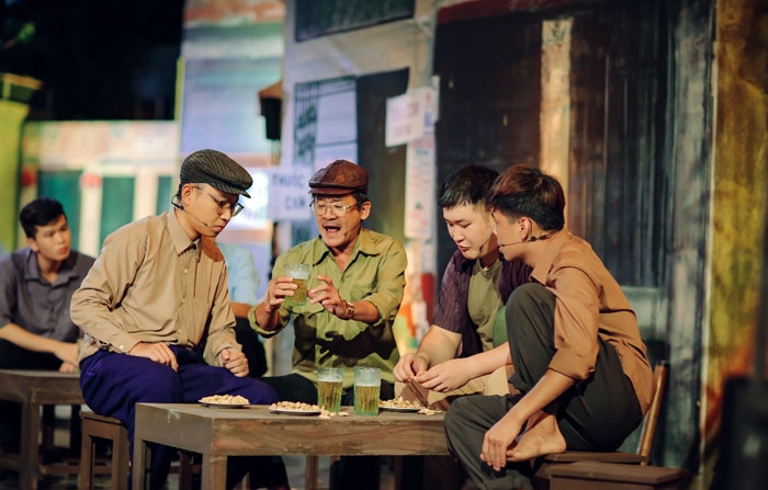 leng-keng-leng-keng-moi-quy-vi-len-chuyen-tau-toi-quan-thanh-xuan-2