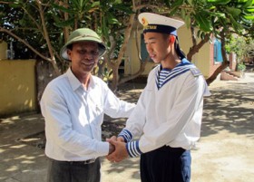 Đại gia Thanh “sắt” và những việc làm “coi trời bằng vung”
