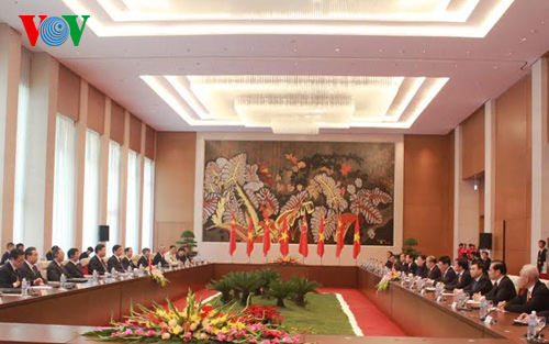 tao nen tang vung chac cho quan he viet trung phat trien on dinh