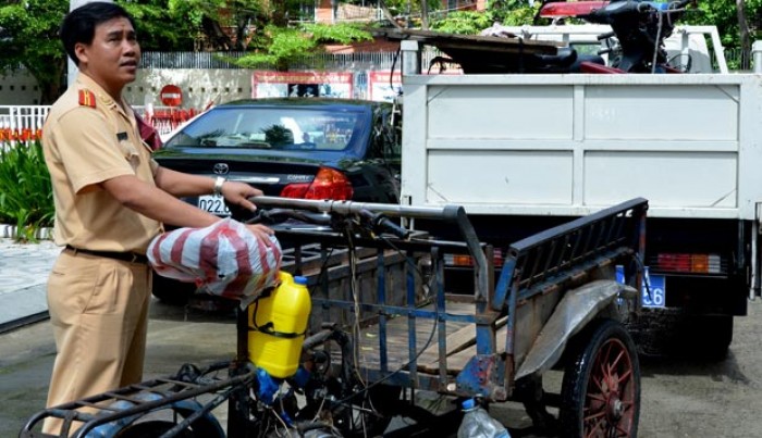 Bí thư Đà Nẵng thị sát giao thông thành phố bi thu da nang truc tiep thi sat luc luong csgt