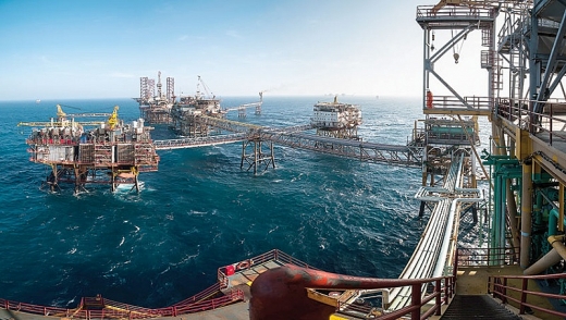 Để Petrovietnam tiếp tục phát triển và vẫn là trụ cột của nền kinh tế... de petrovietnam tiep tuc phat trien va van la tru cot cua nen kinh te