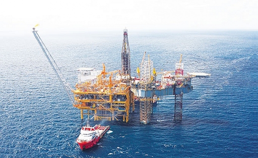 pvep trong gian kho van vung tay cheo