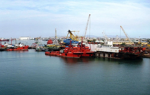 cang vietsovpetro 35 nam nhin lai